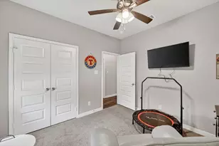 1005 W Chambers St, Cleburne, TX 76033 - Photo 29