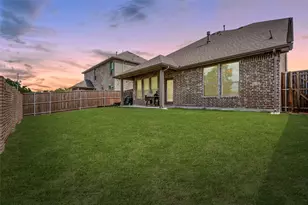 656 Bethpage Dr, Red Oak, TX 75154 - Photo 25