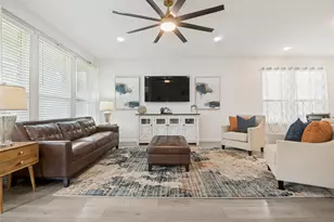 656 Bethpage Dr, Red Oak, TX 75154 - Photo 11