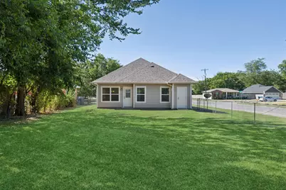731 W Bond Street, Denison, TX 75020 - Photo 27