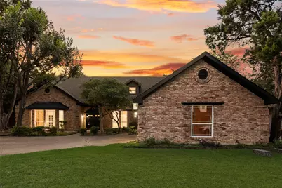 811 Cobblestone Court, Cedar Hill, TX 75104 - Photo 3