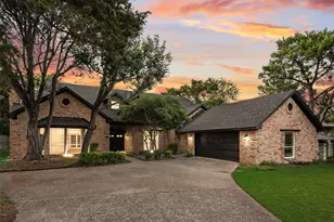 811 Cobblestone Ct, Cedar Hill, TX 75104 - Photo 1