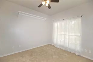 732 N Elm St, Muenster, TX 76252 - Photo 21
