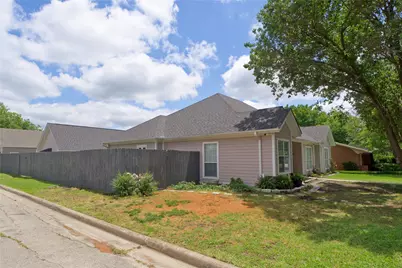 732 N Elm Street, Muenster, TX 76252 - Photo 3