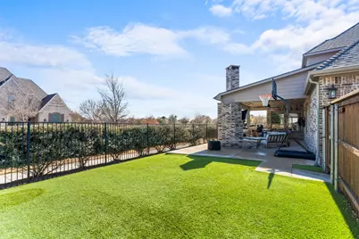 1898 Tumblegrass Road, Frisco, TX 75033 - Photo 11