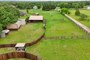 27020 FM 902, Collinsville, TX 76233 - Photo 37