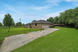 27020 FM 902, Collinsville, TX 76233 - Photo 9