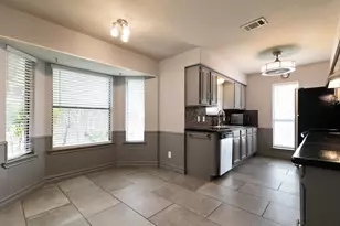 2031 Verlaine Dr, Carrollton, TX 75007 - Photo 11