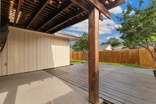 2031 Verlaine Dr, Carrollton, TX 75007 - Photo 29