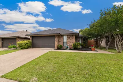 2031 Verlaine Drive, Carrollton, TX 75007 - Photo 3