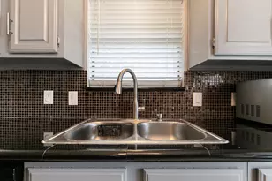 2031 Verlaine Dr, Carrollton, TX 75007 - Photo 15