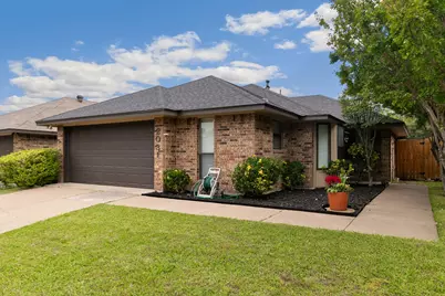 2031 Verlaine Drive, Carrollton, TX 75007 - Photo 5