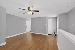 9811 Walnut St, Dallas, TX 75243 - Photo 25