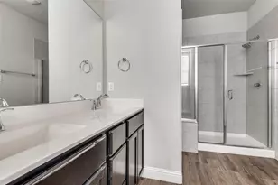 1900 Bel Air Dr, Arlington, TX 76010 - Photo 11