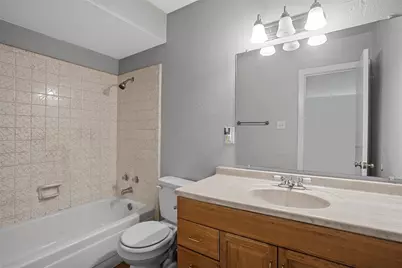 2156 Fleur De Lis Court, Arlington, TX 76012 - Photo 15
