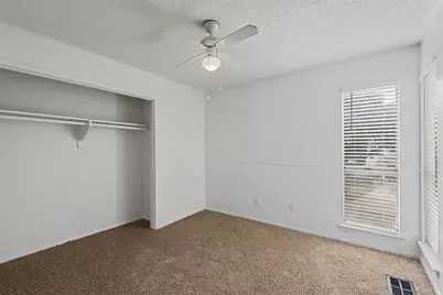 2156 Fleur De Lis Court, Arlington, TX 76012 - Photo 25