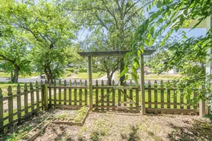 502 Davis Street S, Sulphur Springs, TX 75482 - Photo 29