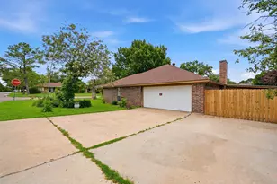 1838 W Taylor St, Sherman, TX 75092 - Photo 7