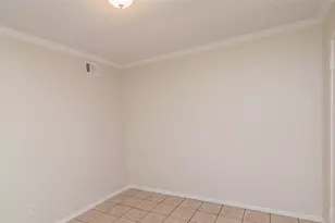 5621 Brent Dr, Haltom City, TX 76148 - Photo 11