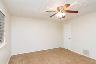 5621 Brent Dr, Haltom City, TX 76148 - Photo 15