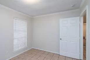5621 Brent Dr, Haltom City, TX 76148 - Photo 9