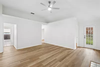 428 Caviness Drive, Grapevine, TX 76051 - Photo 7