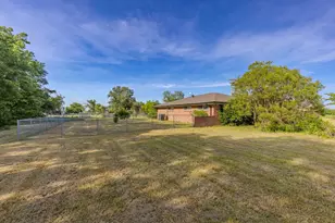 11800 Hallmark St, Greenville, TX 75402 - Photo 25