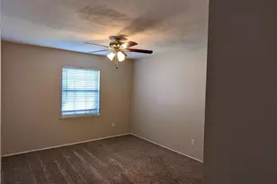 7217 Knight Dr, The Colony, TX 75056 - Photo 9