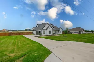 16833 Chapel Rd, Lorena, TX 76655 - Photo 33