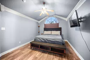 5916 Alcova Ln, Dallas, TX 75249 - Photo 13