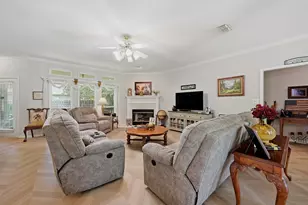 912 Wheeler Creek Dr, Gainesville, TX 76240 - Photo 5