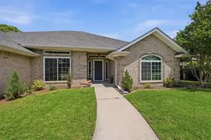 912 Wheeler Creek Dr, Gainesville, TX 76240 - Photo 3