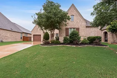 1025 W Bluff Way, Roanoke, TX 76262 - Photo 3