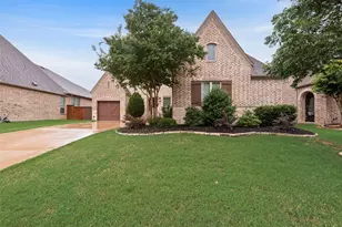 1025 W Bluff Way, Roanoke, TX 76262 - Photo 3