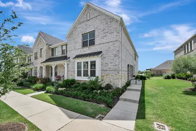 425 Parkside Drive, Argyle, TX 76226 - Photo 1