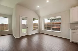2028 Caicos Rd, Granbury, TX 76049 - Photo 13