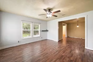 2001 N Beaton St, Corsicana, TX 75110 - Photo 5