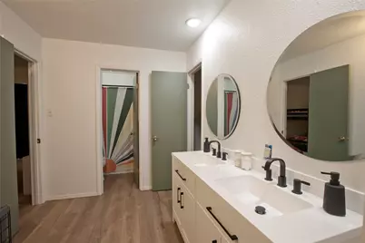 3905 Sundown Drive, Benbrook, TX 76116 - Photo 31