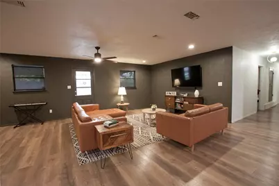 3905 Sundown Drive, Benbrook, TX 76116 - Photo 9