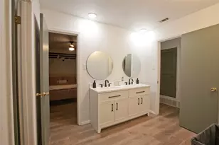 3905 Sundown Dr, Benbrook, TX 76116 - Photo 33
