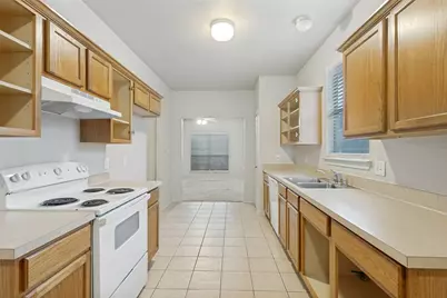 400 Stockard Street, Lake Dallas, TX 75065 - Photo 5