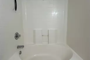 10745 Many Oaks Dr, Fort Worth, TX 76140 - Photo 15