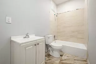 1330 Willowbrook St, Lancaster, TX 75134 - Photo 9