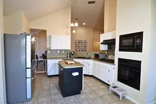 2222 Country Hollow Ln, Garland, TX 75040 - Photo 7
