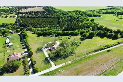 1542 W Reindeer, Lancaster, TX 75146 - Photo 27