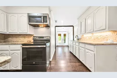 1542 W Reindeer, Lancaster, TX 75146 - Photo 7