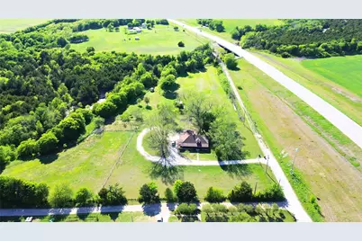 1542 W Reindeer, Lancaster, TX 75146 - Photo 25