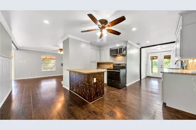 1542 W Reindeer, Lancaster, TX 75146 - Photo 5
