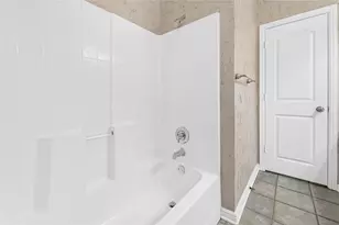 2205 Covington Ct, Sherman, TX 75092 - Photo 11
