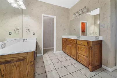 2205 Covington Court, Sherman, TX 75092 - Photo 9